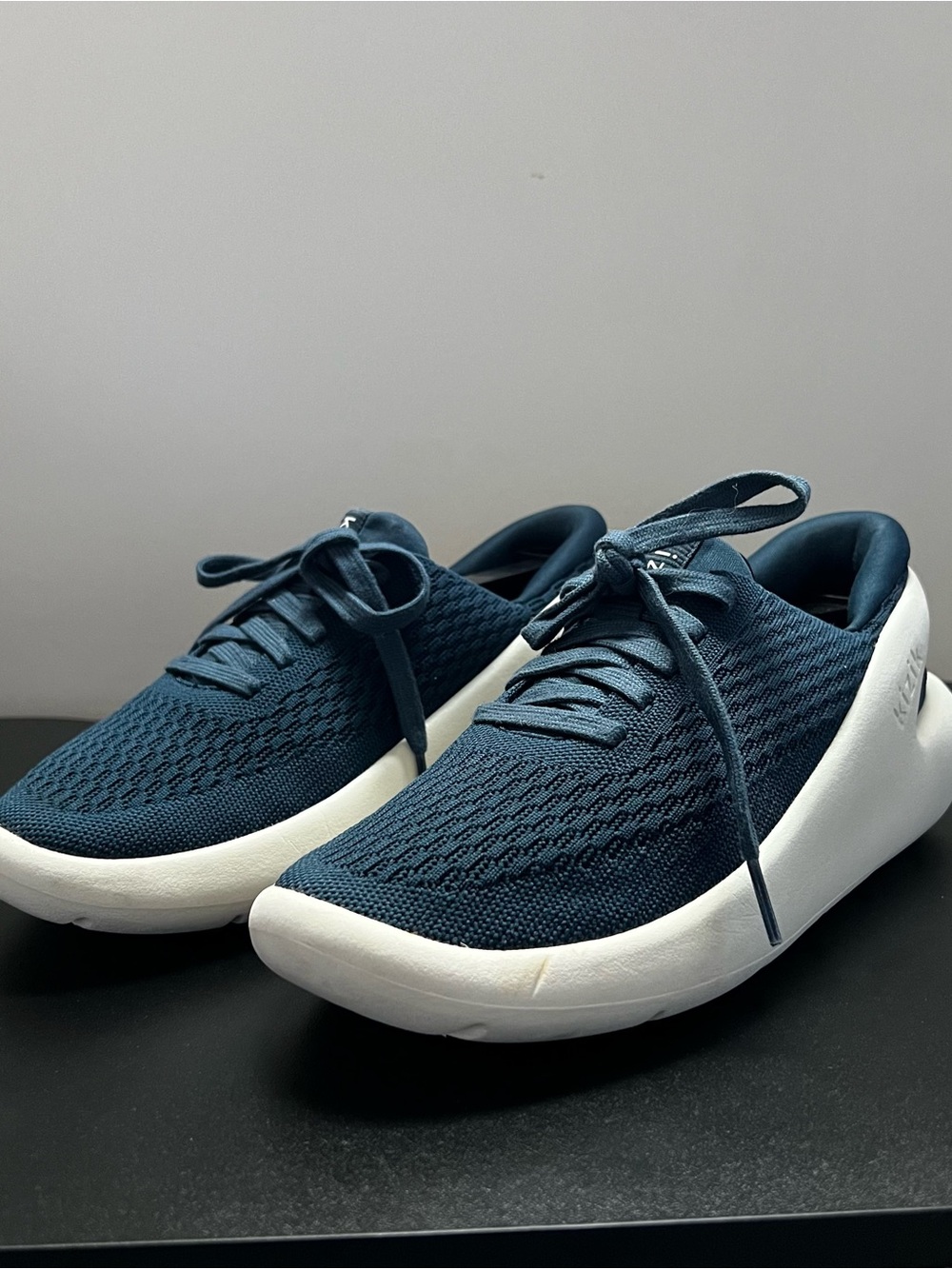 Kizik Roamer Hands-Free Sneakers - Blue/White